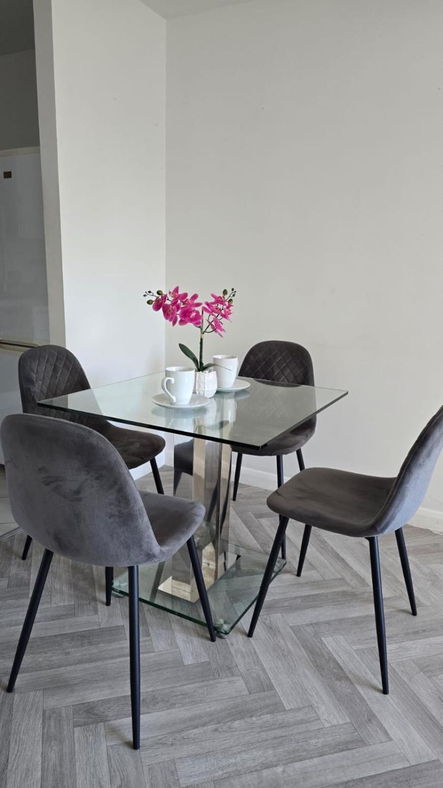 Luxury Green 1 Bed City Centre Apartment Close To Mailbox,Bullring, Broad Street For Leisure And Families เบอร์มิงแฮม ภายนอก รูปภาพ