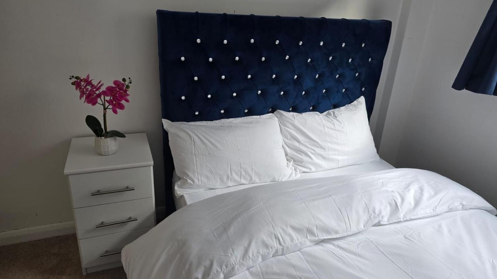 Luxury Green 1 Bed City Centre Apartment Close To Mailbox,Bullring, Broad Street For Leisure And Families เบอร์มิงแฮม ภายนอก รูปภาพ
